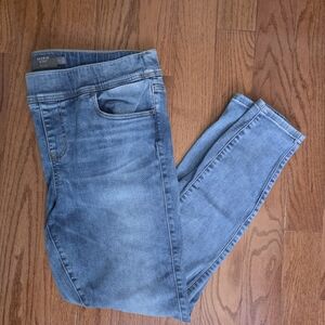 Torrid Lean Jean – Size 1R (14/16) – Super Soft Light Wash Skinny Jeans